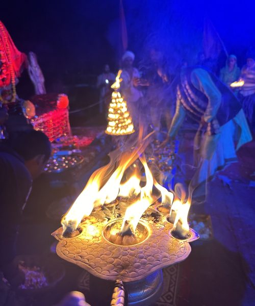 Aarti Yoga Spot2025 Aarti Yoga Spot2025